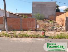 Terreno Medindo 12x30 360m2 No Asfalto Rua Pública De Bairro Em Várzea Grande Pronto Para Construir 